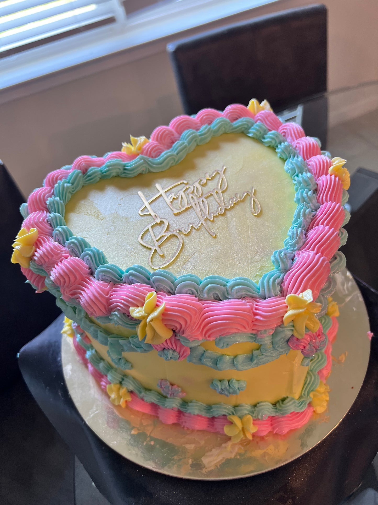 6in 2-layer Heart Shaped Cake
